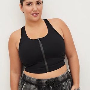 Torrid size 5 Sports bra with zipper